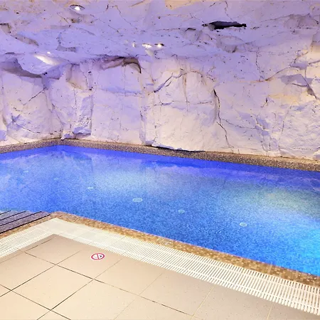 فندق Ac By Marriott Ambassadeur Antibes - Les Pins 4*