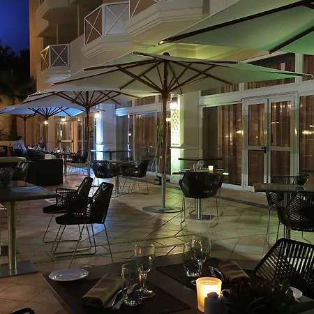 Ac By Marriott Ambassadeur Antibes - Les Pins Жюан-ле-Пен