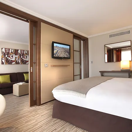 Ac By Marriott Ambassadeur Antibes - Les Pins Szálloda 4*