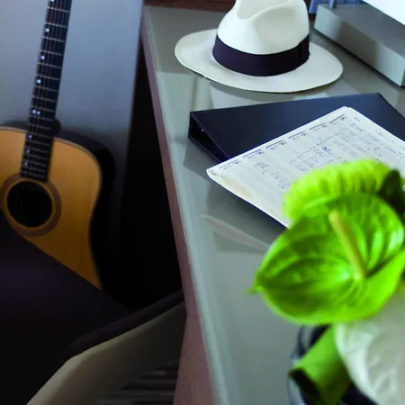 Ac By Marriott Ambassadeur Antibes - Les Pins 호텔