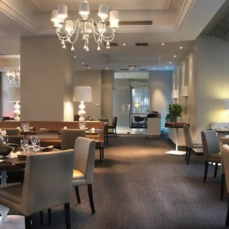 酒店 安提布 - 瑞昂莱潘大使万豪ac酒店 4*
