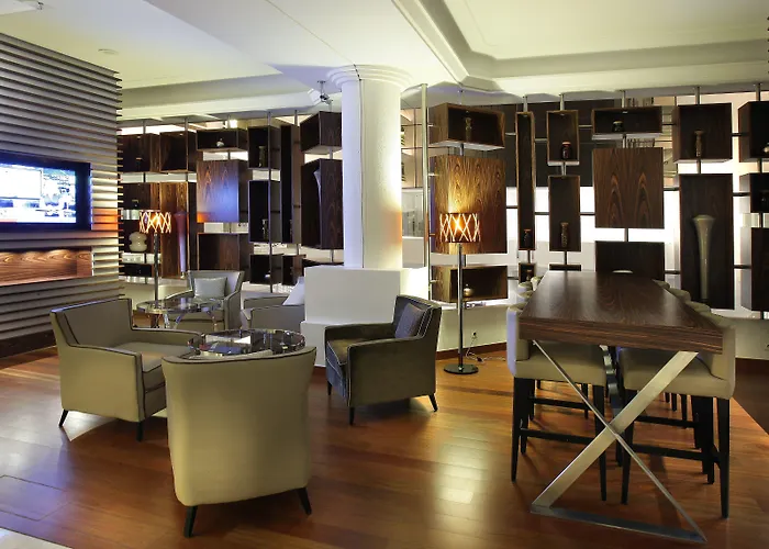 Hotel Ac By Marriott Ambassadeur Antibes - Les Pins 4*